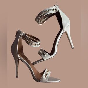 X2B | Nude Blair Pump | Size 9 | EUC